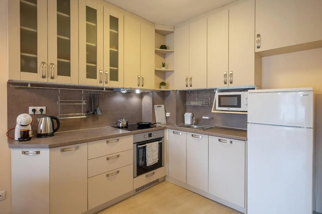 City Apartments - Mall Of Sofia & Metro Station
