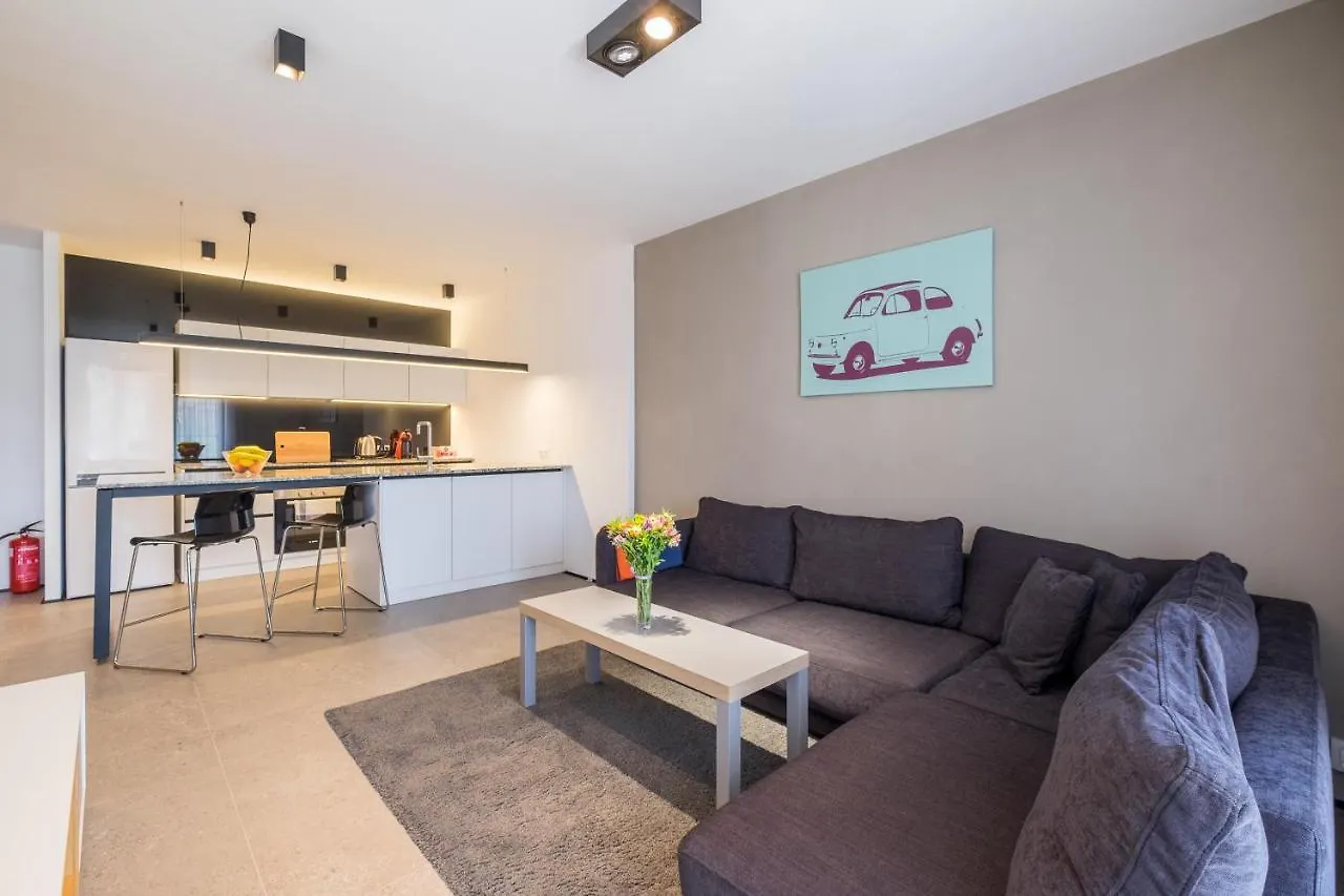 City Apartments - Mall Of Sofia & Metro Station