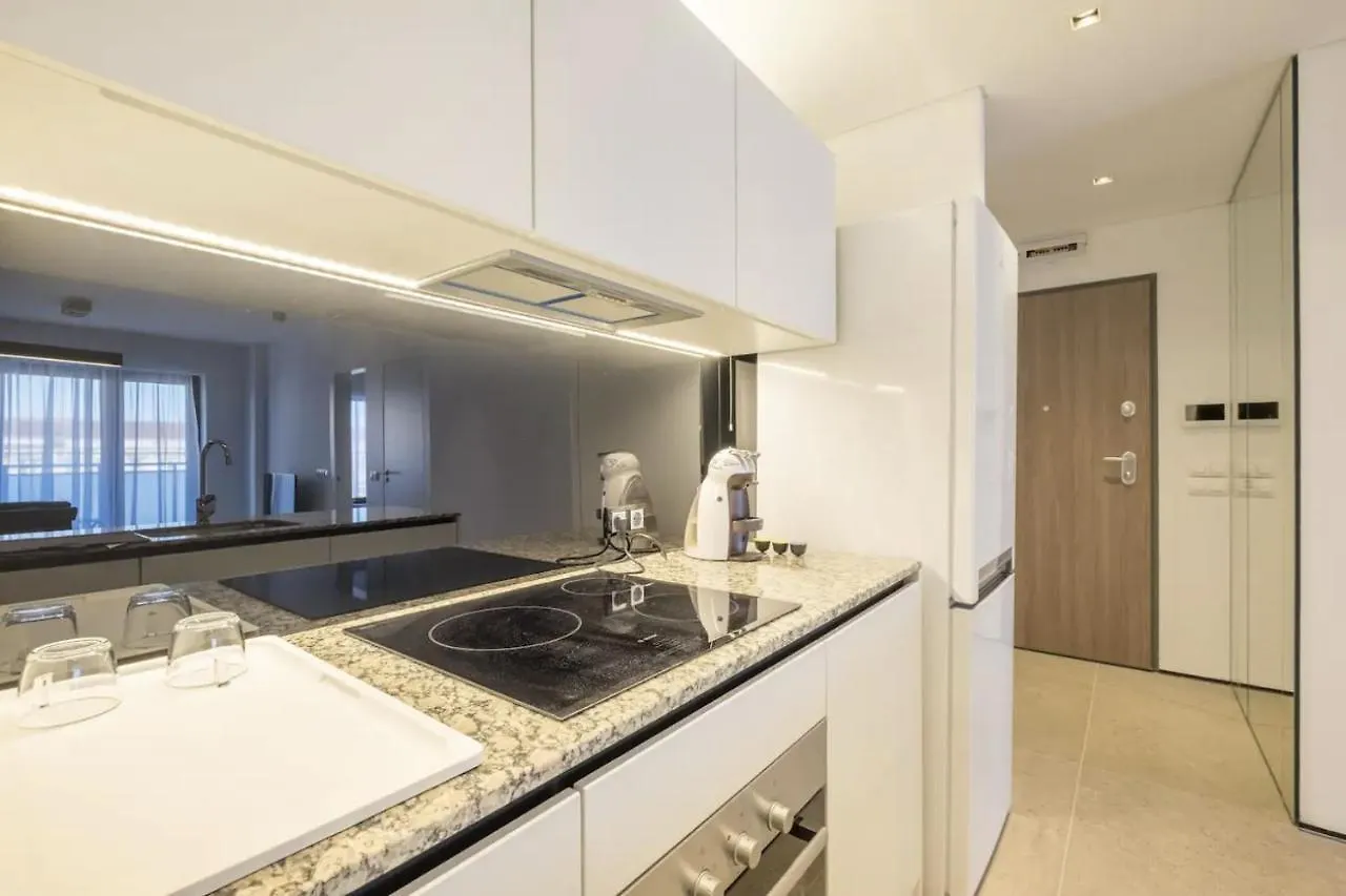 City Apartments - Mall Of Sofia & Metro Station